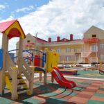 В Кабмине объяснили, кто должен строить детсады и школы